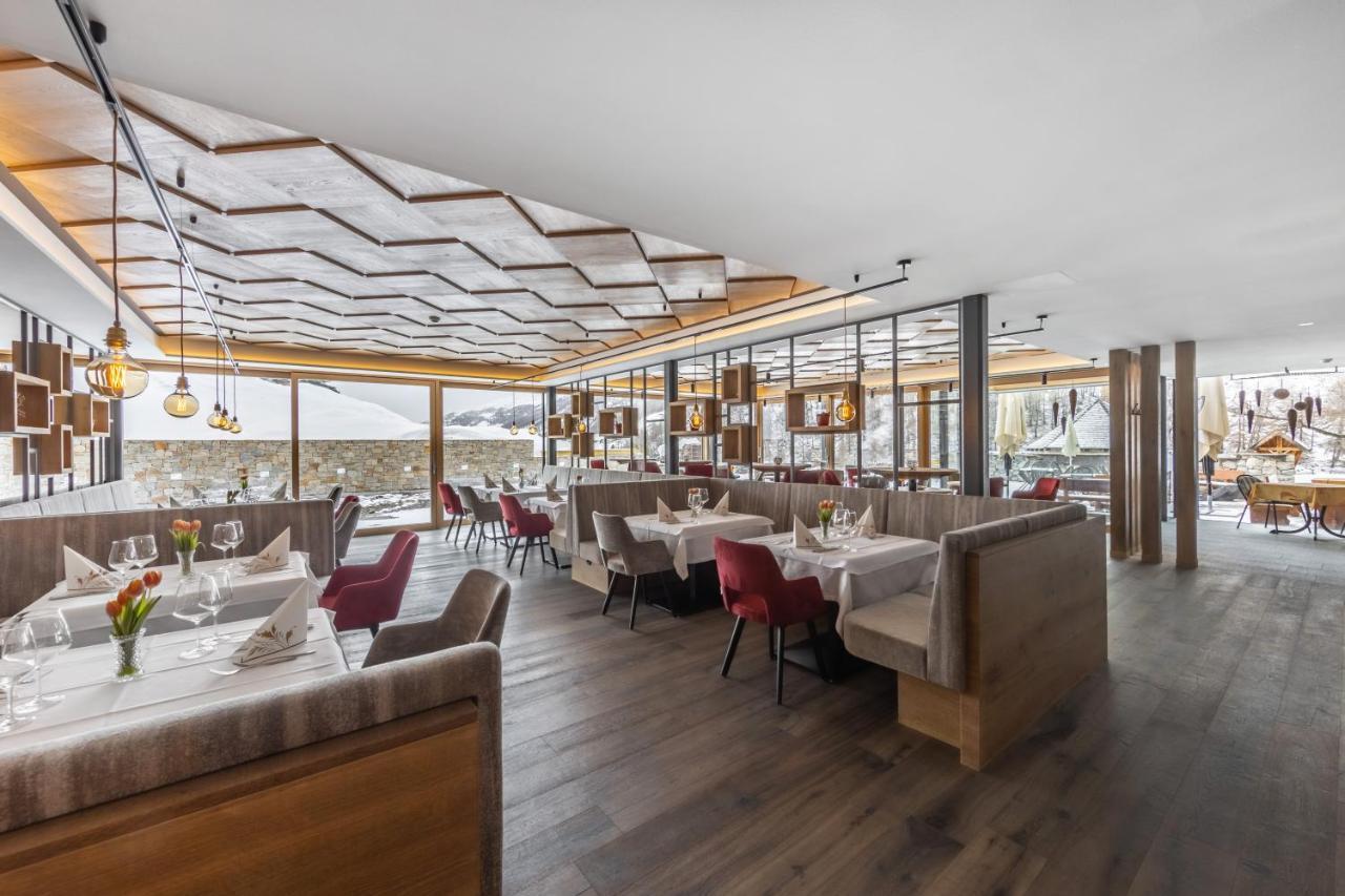 Almhotel Glieshof Malles Venosta Esterno foto